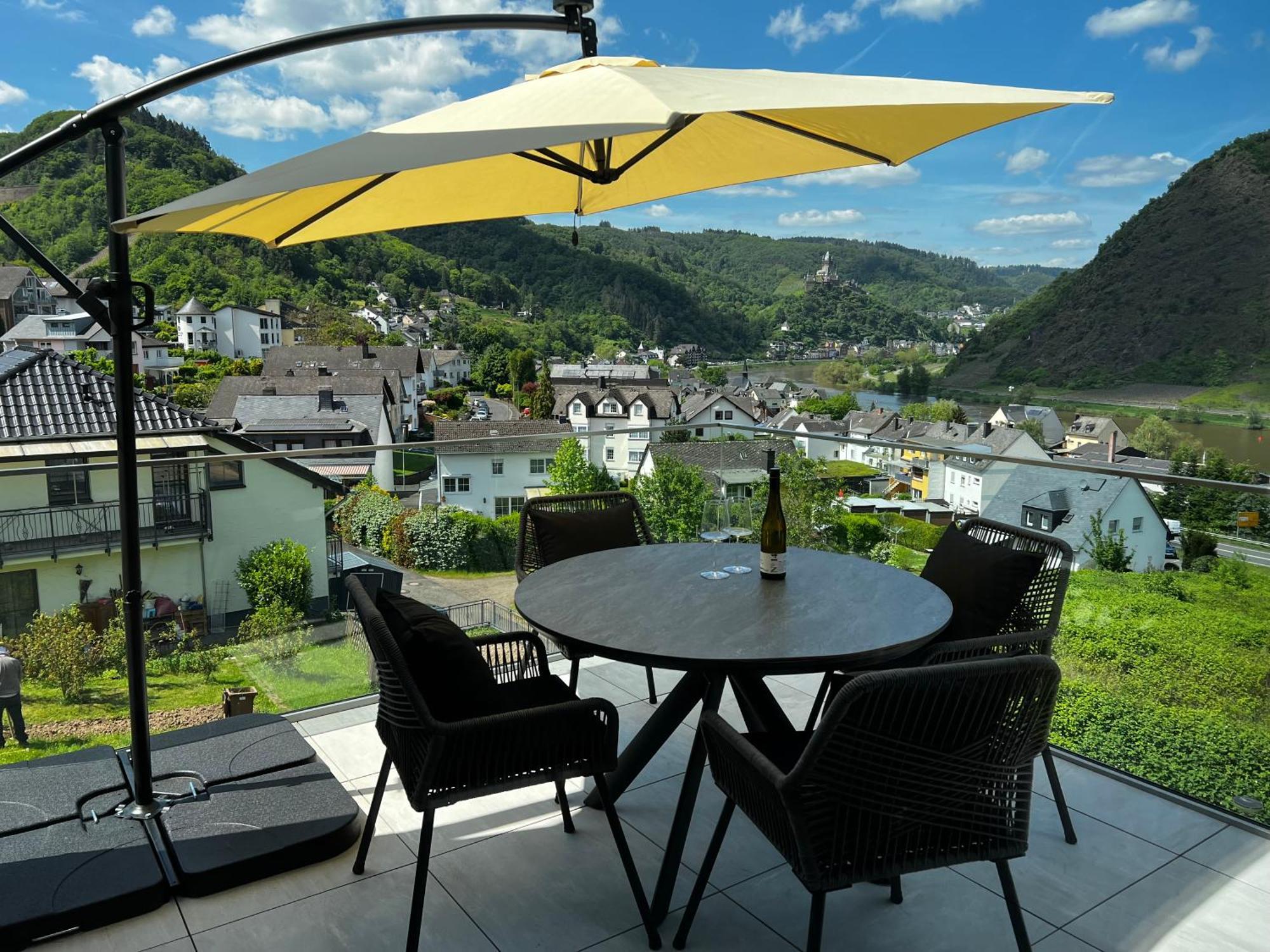 Ferienwohnung Weitblick Cochem Exterior foto